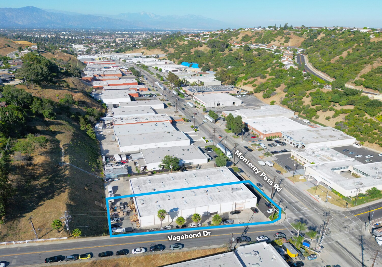 673 Monterey Pass Rd, Monterey Park, CA à louer Photo de l’immeuble– Image 1 sur 9