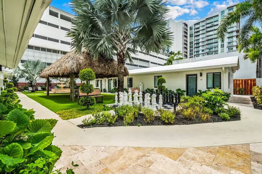 730-734 NE 5th Ave, Fort Lauderdale, FL à vendre - Photo de l’immeuble – Image 2 sur 13