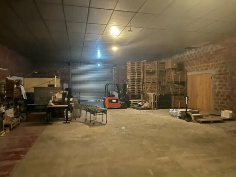 Local d'activités dans Saint-Loubès à vendre - Photo intérieure – Image 2 sur 6