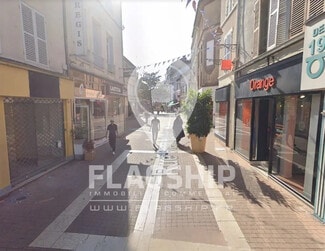 Plus de détails pour Local commercial à louer