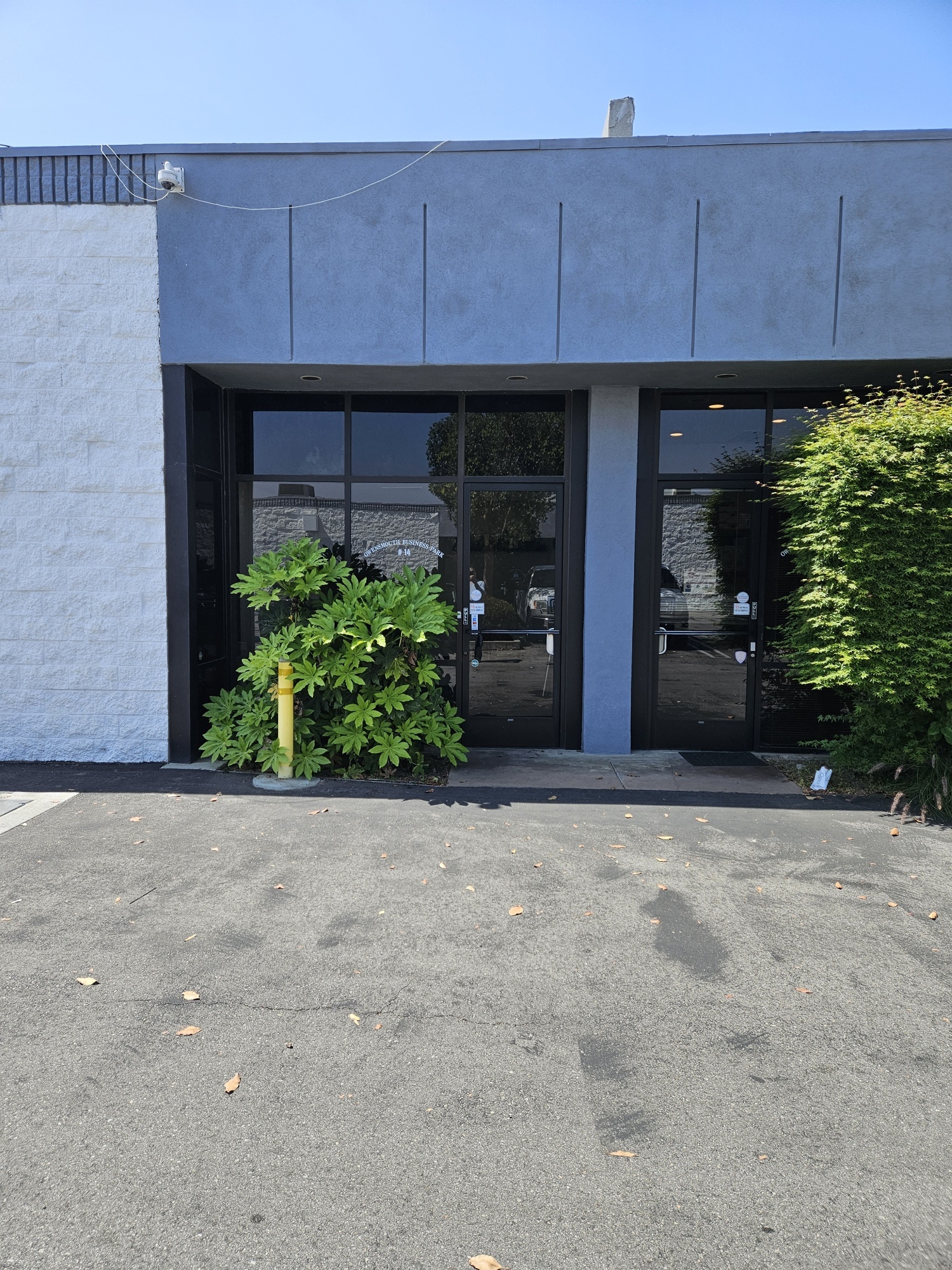 9555 Owensmouth Ave, Chatsworth, CA à louer Photo de l’immeuble– Image 1 sur 17
