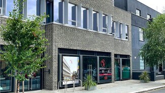 Plus de détails pour 99-111 Freston Rd, Londres - Bureau, Local commercial à louer