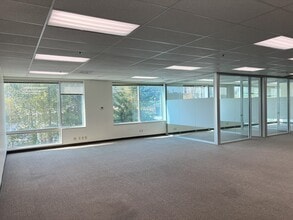 1011 SW Klickitat Way, Seattle, WA à louer Photo intérieure– Image 1 sur 4