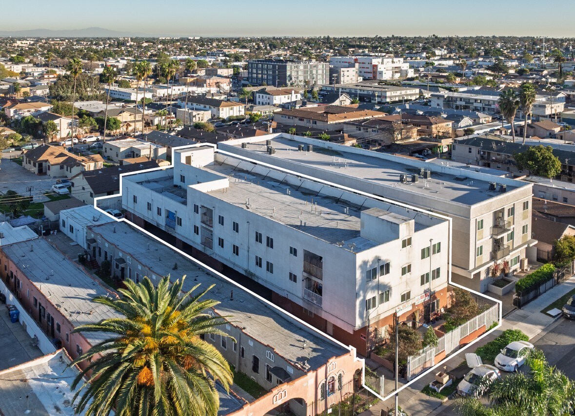 6332 Brynhurst Ave, Los Angeles, CA à vendre Photo principale– Image 1 sur 13