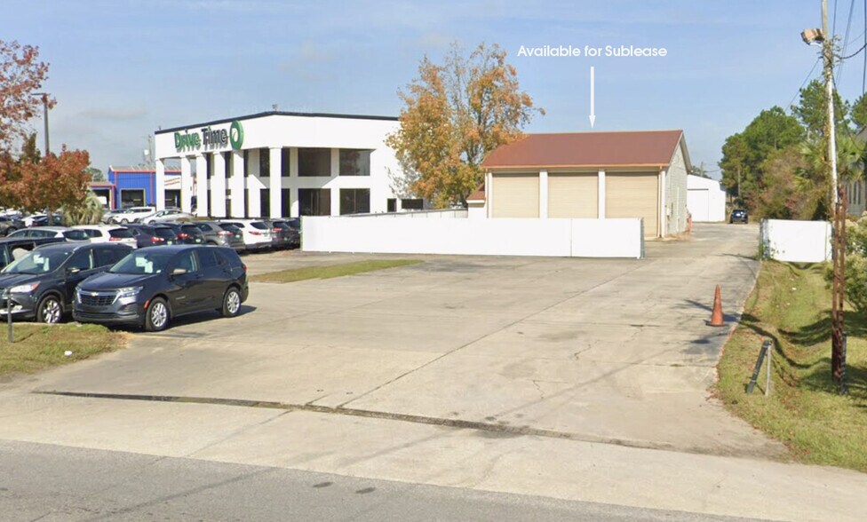 6400 Pensacola Blvd, Pensacola, FL à louer - Photo de l’immeuble – Image 2 sur 4