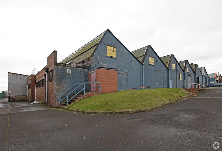 Neachells Lane, Wolverhampton à louer - Photo de l’immeuble – Image 2 sur 9