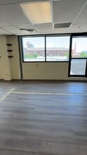 2700-2800 Lighthouse Pt E, Baltimore, MD à louer - Vidéo sur l’annonce professionnelle 