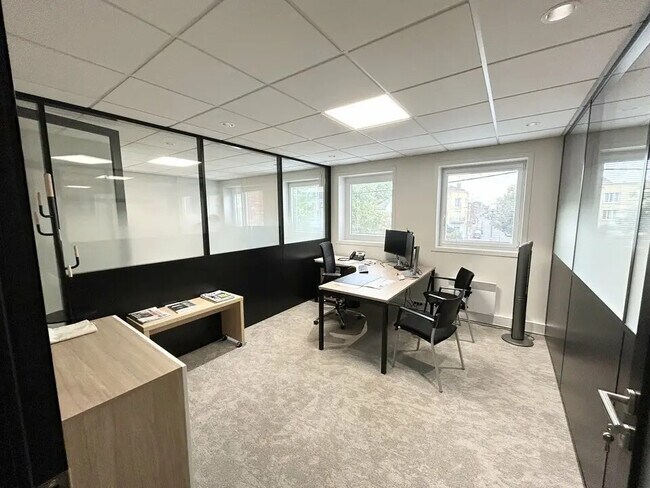 Plus de détails pour Bureau à louer