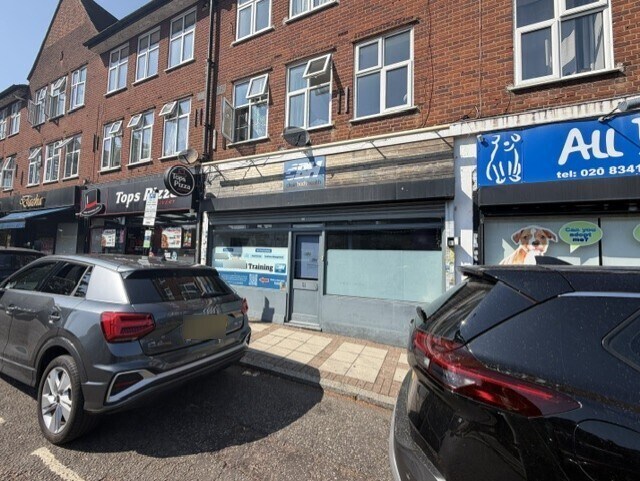 31 Aylmer Para, Londres à louer - Photo de l’immeuble – Image 2 sur 2