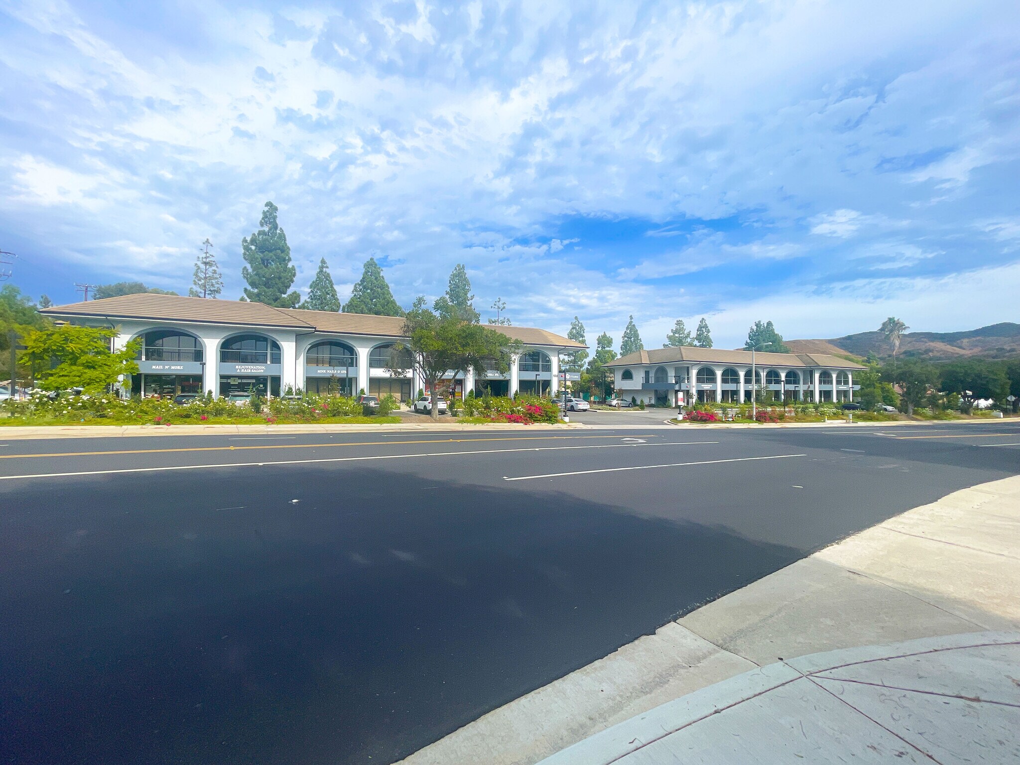 60 Rancho Rd, Thousand Oaks, CA à louer Photo de l’immeuble– Image 1 sur 6