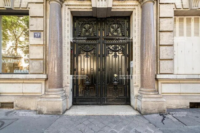 Plus de détails pour 17 Boulevard Raspail, Paris - Bureau à louer