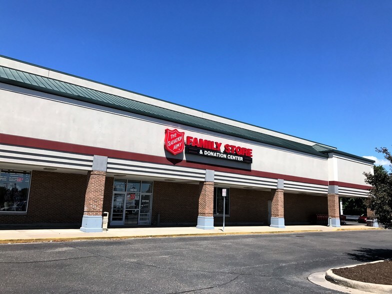 9830-9860 Telegraph Rd, Taylor, MI à vendre - Photo de l’immeuble – Image 3 sur 8