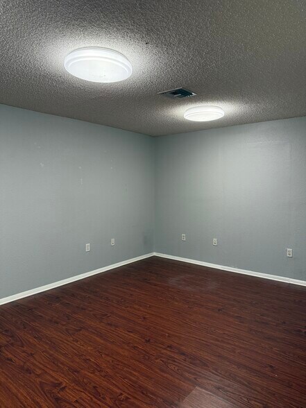 1501 S Pinellas Ave, Tarpon Springs, FL à louer - Photo de l’immeuble – Image 3 sur 9