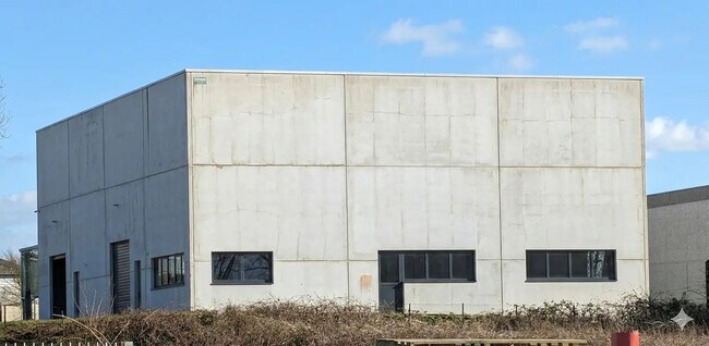 Plus de détails pour 5 Rue De La Capelle, Saint-Martin-Boulogne - Industriel/Logistique à louer