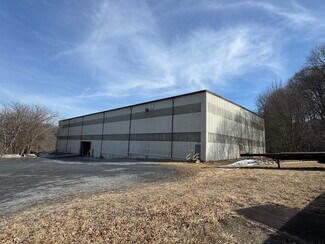 Plus de détails pour 364 Cherry St, Slatington, PA - Industriel/Logistique à vendre
