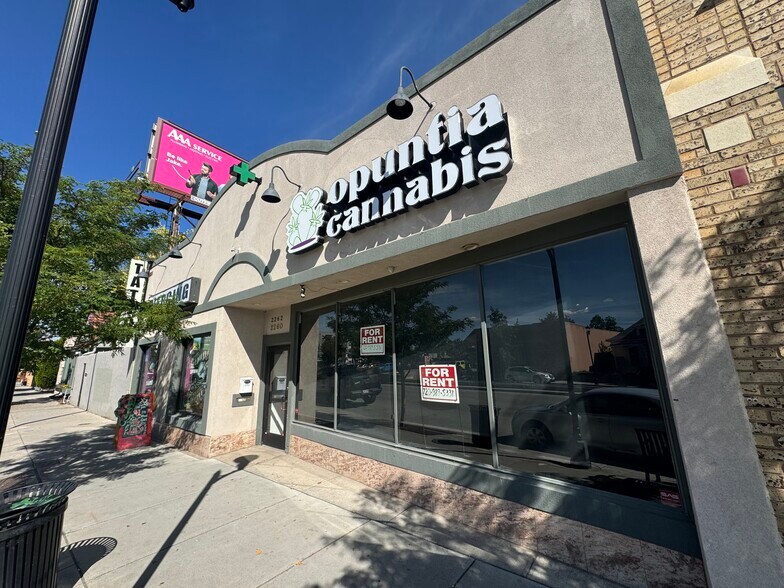 2260 S Broadway, Denver, CO à vendre - Photo de l’immeuble – Image 1 sur 6
