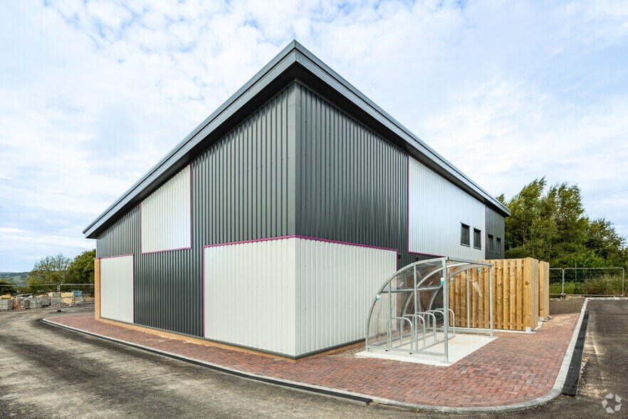 Haslingden Rd, Blackburn à louer - Photo de l’immeuble – Image 2 sur 2