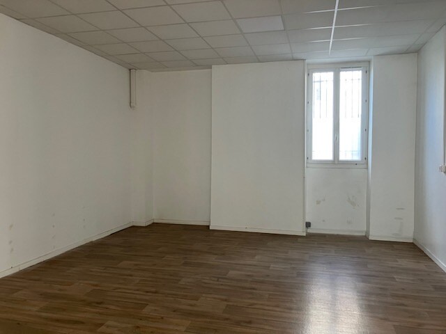 Local commercial dans Oullins à louer - Photo de l’immeuble – Image 2 sur 20