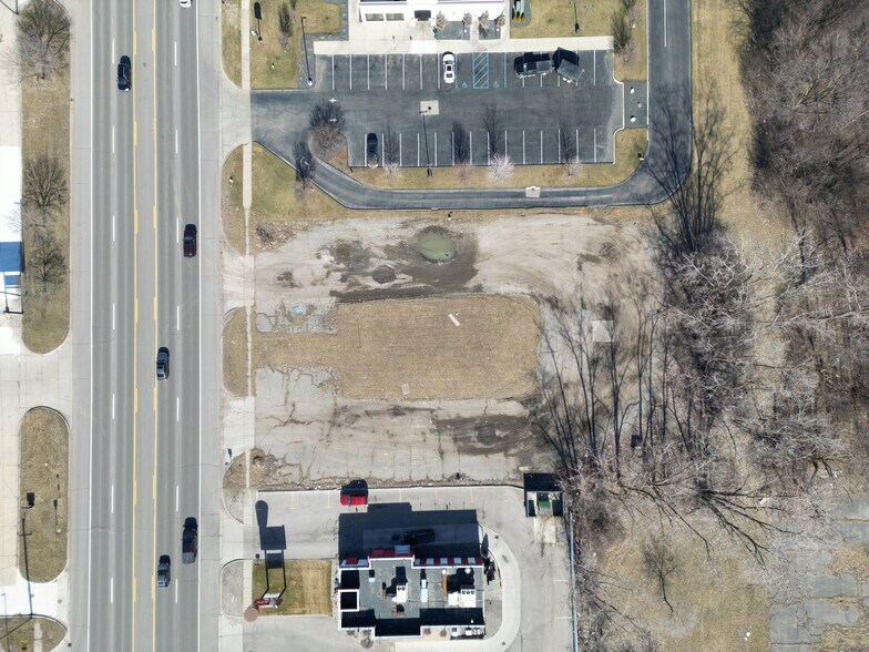34360 Groesbeck Hwy, Clinton Township, MI à louer - Photo de l’immeuble – Image 3 sur 5