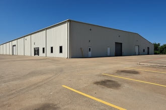 10050 Cash Rd, Stafford, TX à louer Photo intérieure– Image 2 sur 9