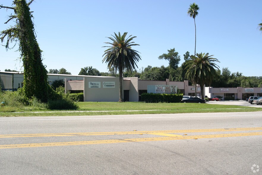 900-918 Lithia Pinecrest Rd, Brandon, FL à vendre - Photo de l’immeuble – Image 2 sur 9