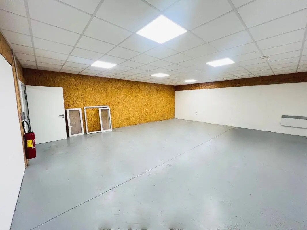 Local d’activités dans Chavenay à louer Photo intérieure– Image 1 sur 6