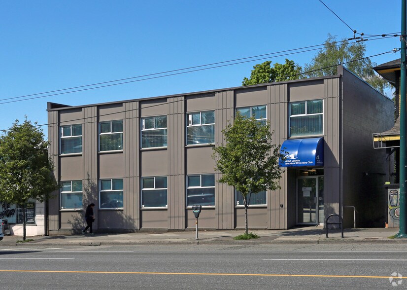175 W Broadway, Vancouver, BC à louer - Photo de l’immeuble – Image 2 sur 4