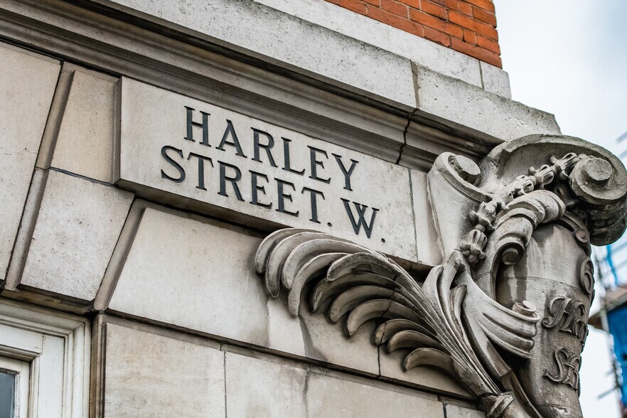 42 Harley St, Londres à louer - Photo de l’immeuble – Image 3 sur 6