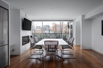 101 Scollard St, Toronto, ON à louer Photo intérieure– Image 2 sur 16