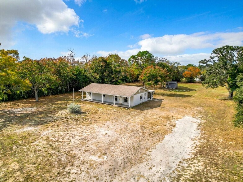 9421 Sunshine Grove Rd, Brooksville, FL à vendre - Photo principale – Image 1 sur 9