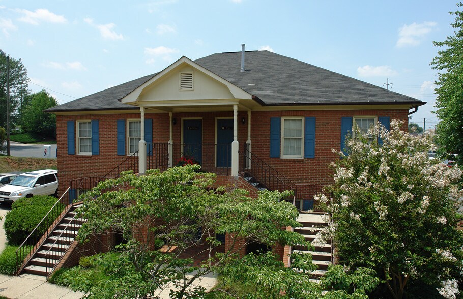 3000 Bethesda Pl, Winston-Salem, NC à louer - Photo de l’immeuble – Image 3 sur 3