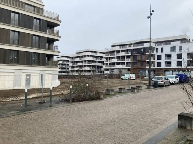 Plus de détails pour Local commercial à vendre