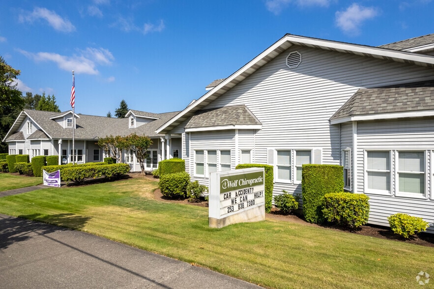 622 S 320th St, Federal Way, WA à vendre - Photo de l’immeuble – Image 2 sur 5