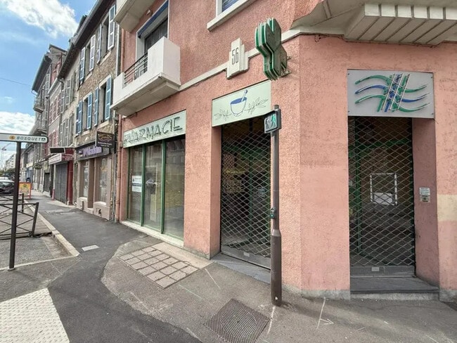 Plus de détails pour Local d’activités à vendre