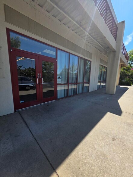 4470 Yankee Hill Rd, Rocklin, CA à louer - Photo de l’immeuble – Image 2 sur 37