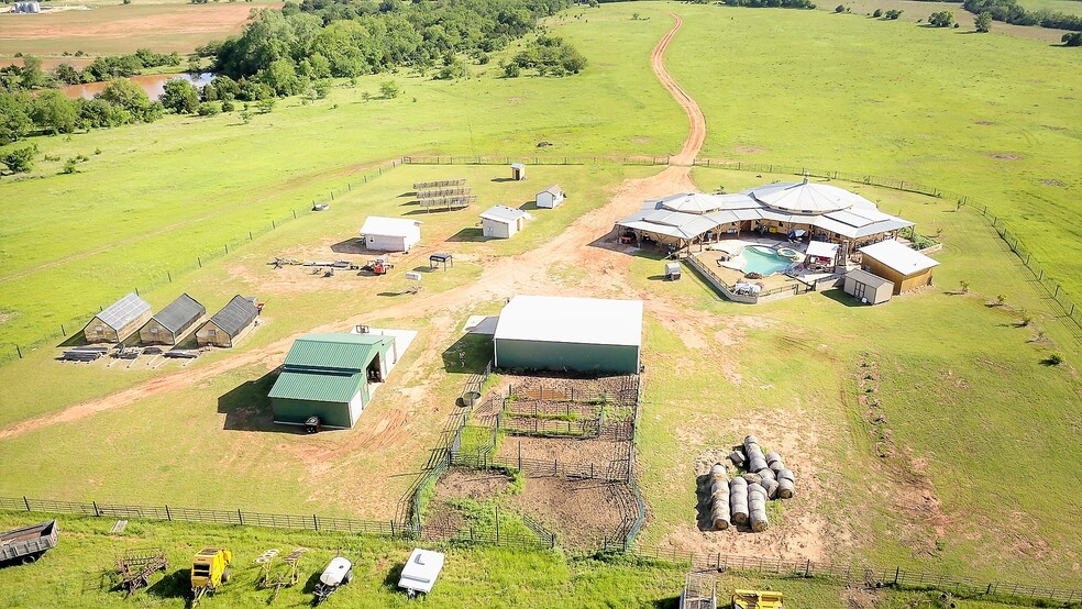 7676 W County Road 66, Mulhall, OK à vendre - Photo de l’immeuble – Image 2 sur 36