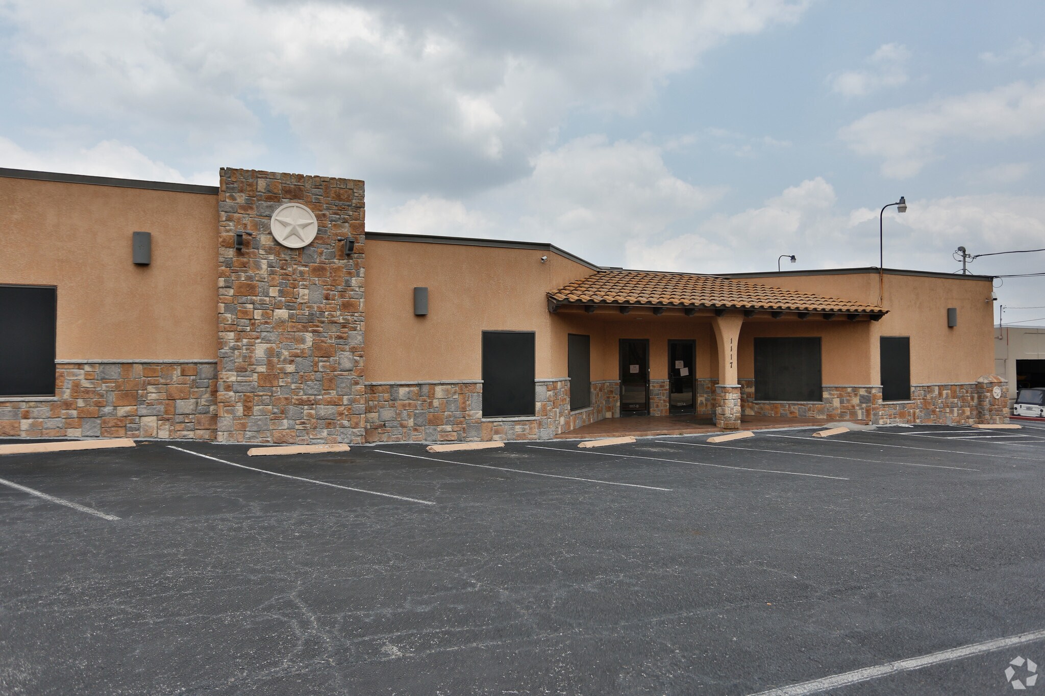 1117-1123 Patricia Dr, San Antonio, TX à vendre Photo de l’immeuble– Image 1 sur 8