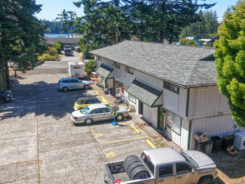 2153 10th St, Florence, OR à vendre - Photo de l’immeuble – Image 3 sur 26