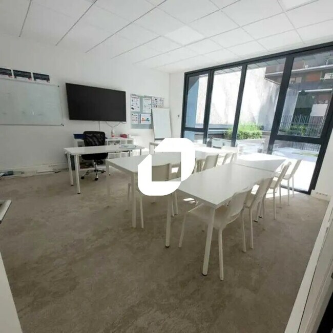 Plus de détails pour Bureau à louer