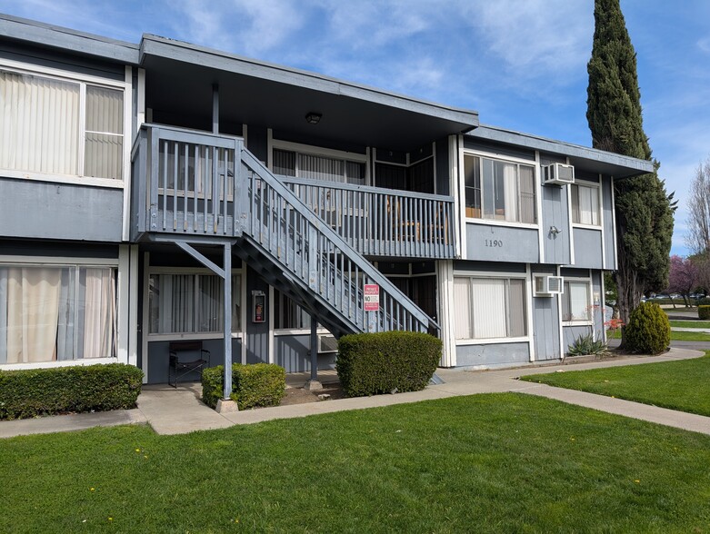 1190 Dana Dr, Fairfield, CA à vendre - Photo de l’immeuble – Image 3 sur 8