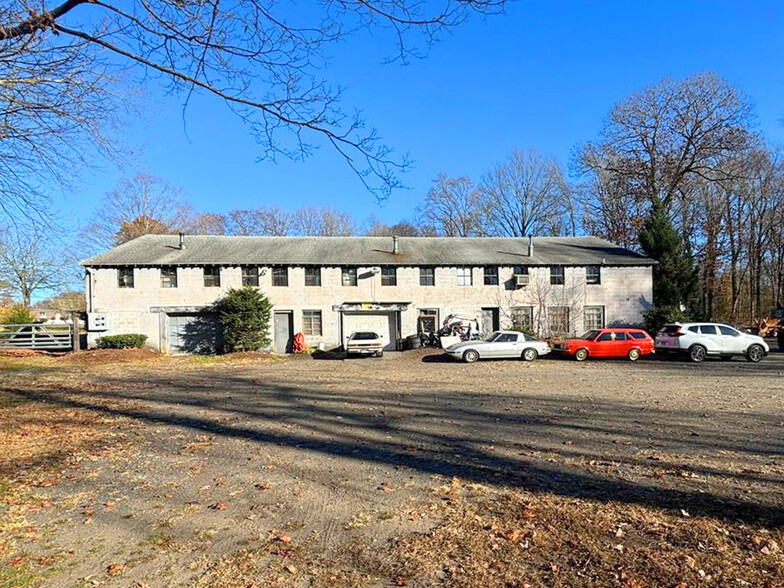 536 Scott Rd, Waterbury, CT à vendre - Photo de l’immeuble – Image 3 sur 12