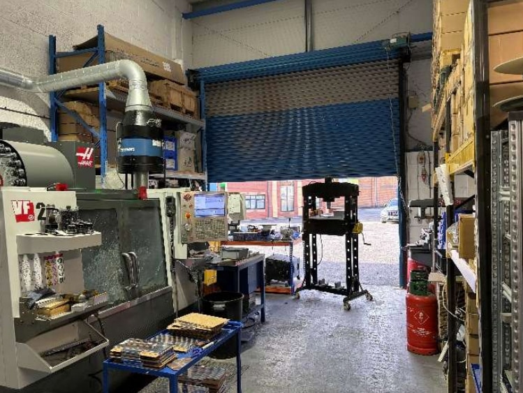 Baltimore Rd, Birmingham, WMD B42 1DD - Lot 5 -  - Photo intérieure - Image 2 of 3