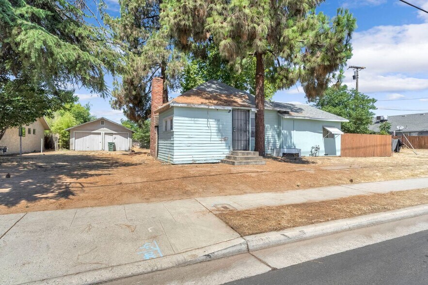 760 Sunnyside Ave, Clovis, CA à vendre - Photo de l’immeuble – Image 1 sur 2