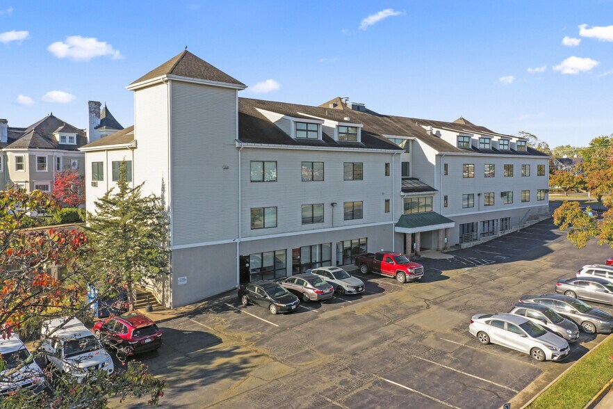 602 S King St, Leesburg, VA à louer - Photo de l’immeuble – Image 2 sur 68