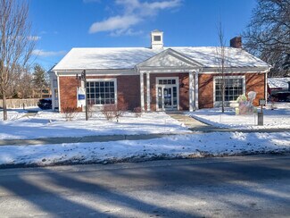 Plus de détails pour 32682 Franklin Rd, Franklin, MI - Local commercial à vendre