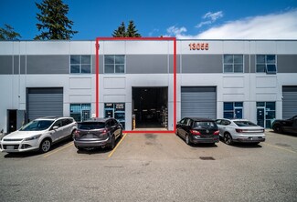 Plus de détails pour 13055 84 Av, Surrey, BC - Industriel/Logistique à vendre