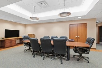 1111 Delafield St, Waukesha, WI à louer Photo intérieure– Image 2 sur 11