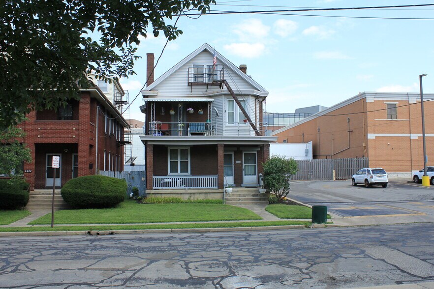 Station Ave portefeuille de 6 biens à vendre sur LoopNet.fr - Photo de l’immeuble – Image 3 sur 5