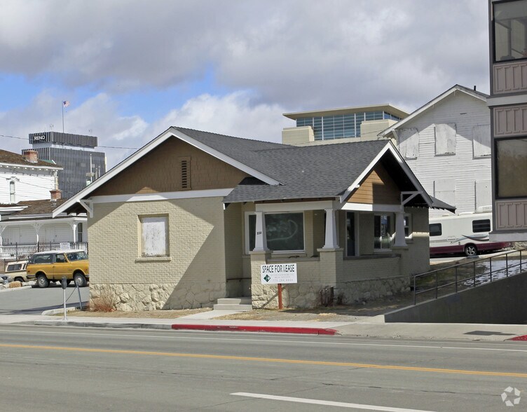 238 S Arlington Ave, Reno, NV à vendre - Photo de l’immeuble – Image 2 sur 2