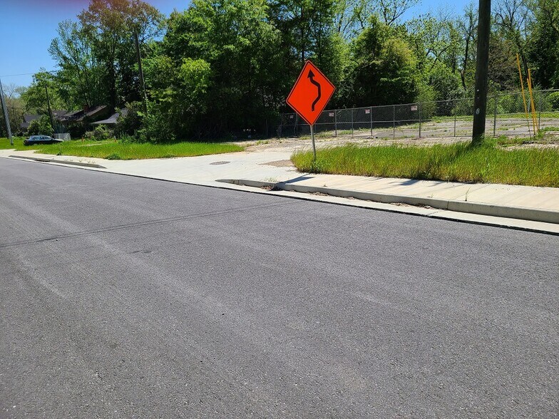 1353 Jeffersonville Rd, Macon-Bibb, GA à vendre - Photo de l’immeuble – Image 1 sur 12